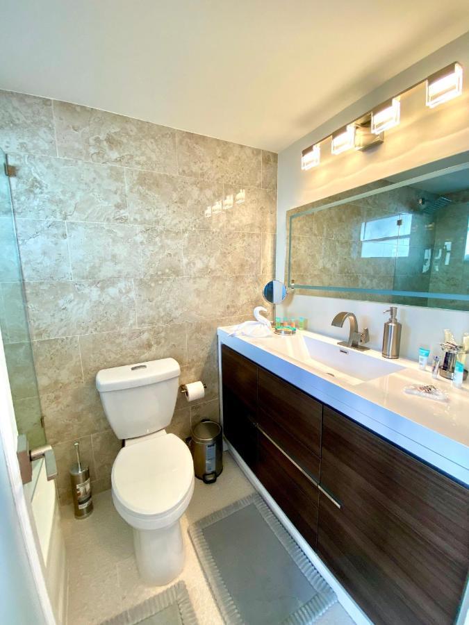 Modern Waterfront Apartment With Miami Skyline View, Free Parking 5 Mins Drive To Miami Beach Bagian luar foto