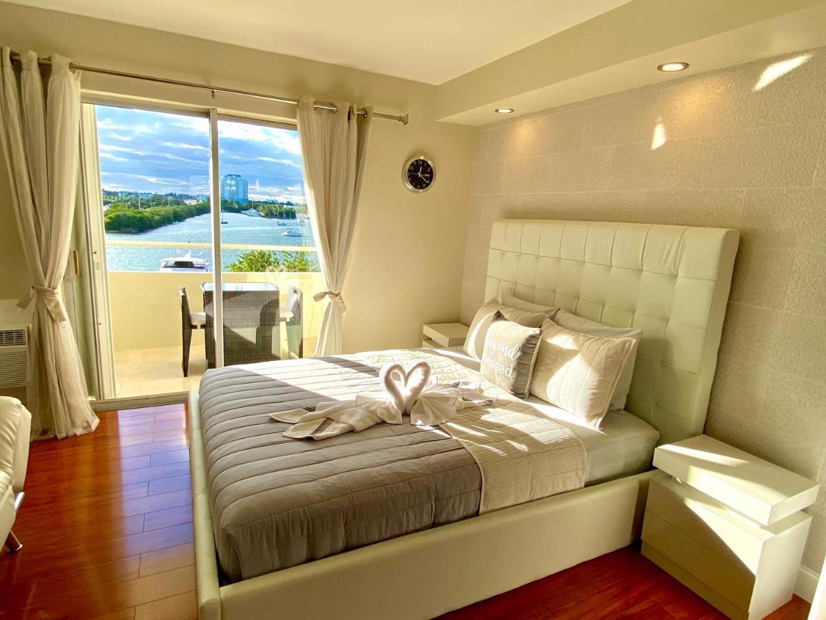 Modern Waterfront Apartment With Miami Skyline View, Free Parking 5 Mins Drive To Miami Beach Bagian luar foto