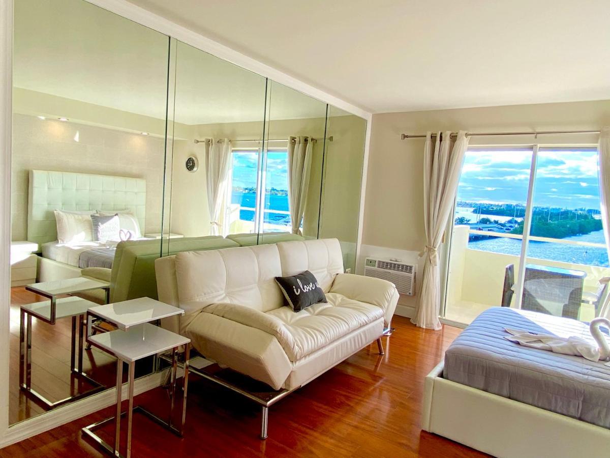 Modern Waterfront Apartment With Miami Skyline View, Free Parking 5 Mins Drive To Miami Beach Bagian luar foto