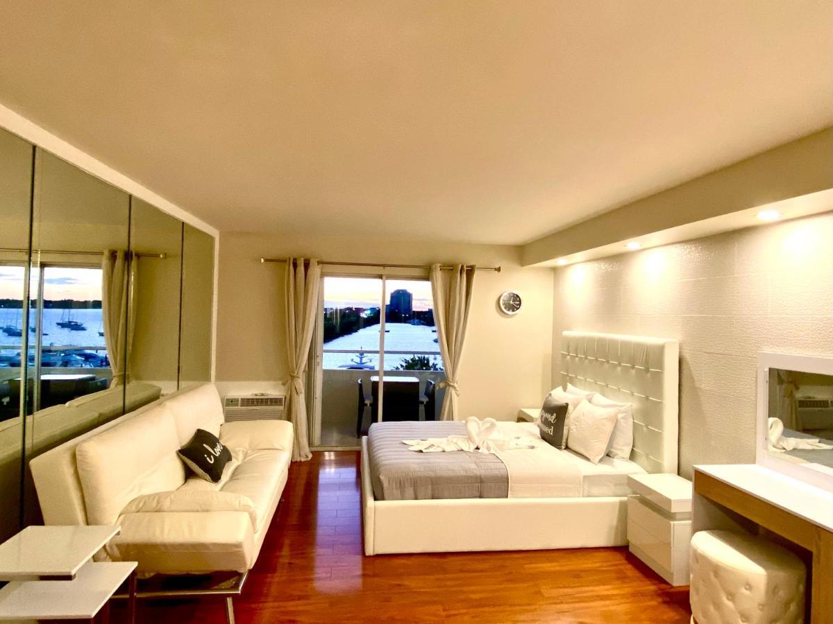 Modern Waterfront Apartment With Miami Skyline View, Free Parking 5 Mins Drive To Miami Beach Bagian luar foto