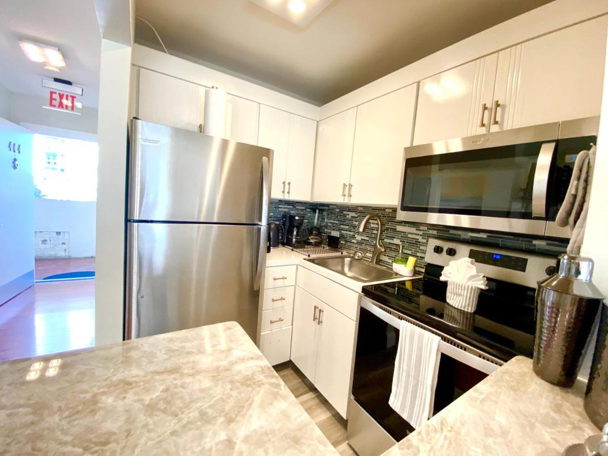 Modern Waterfront Apartment With Miami Skyline View, Free Parking 5 Mins Drive To Miami Beach Bagian luar foto