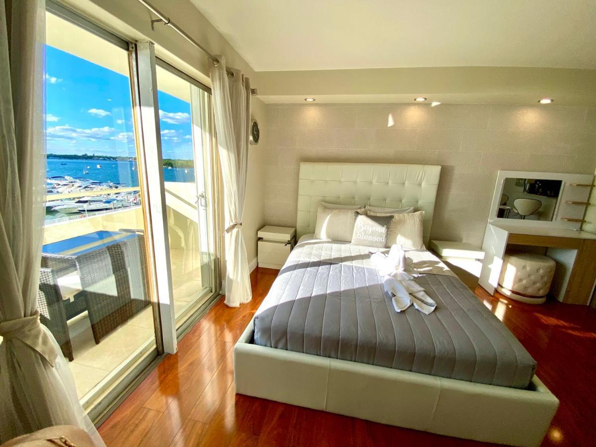 Modern Waterfront Apartment With Miami Skyline View, Free Parking 5 Mins Drive To Miami Beach Bagian luar foto